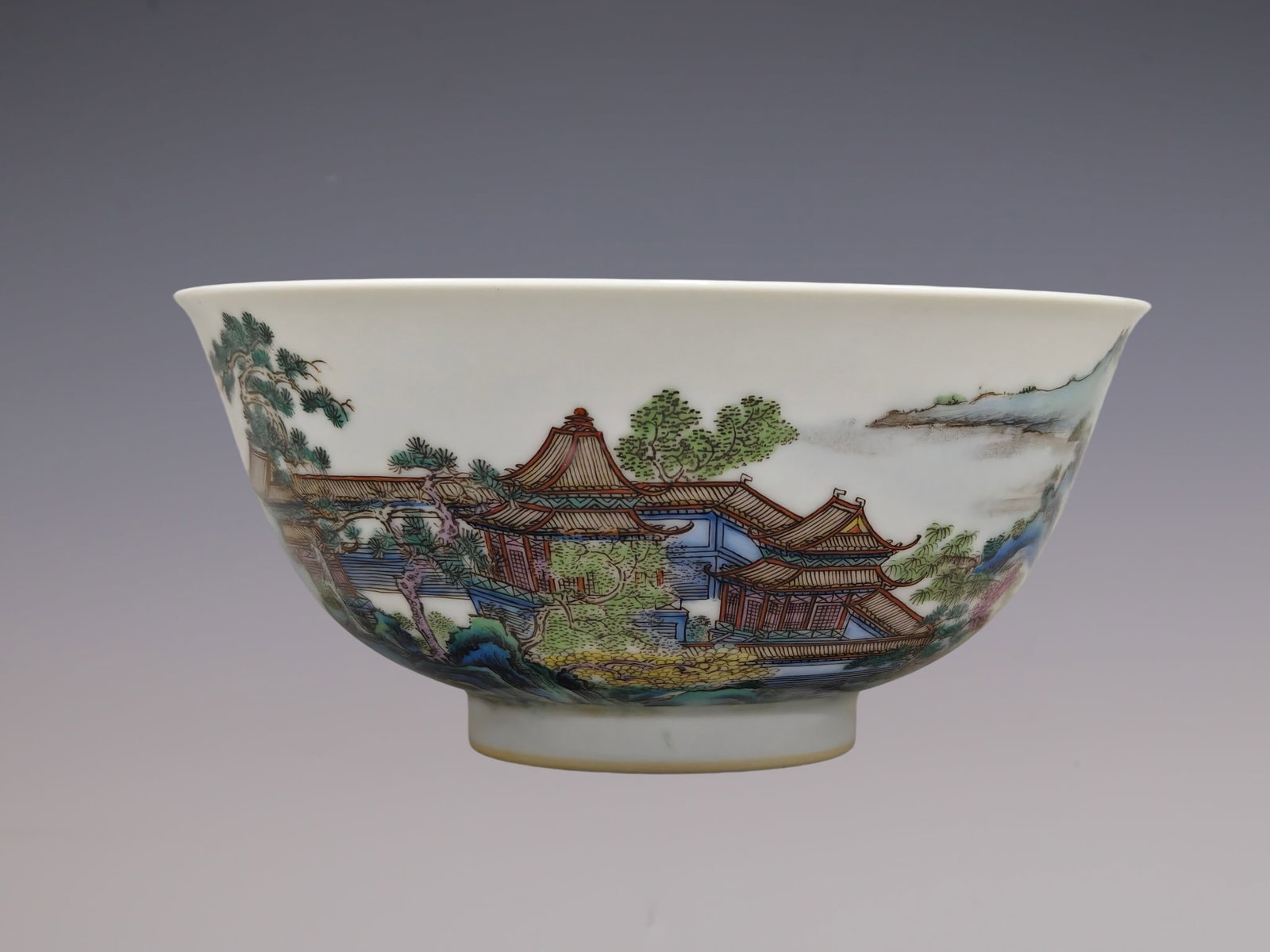 An Exquisite Enamel Landscape Pattern Bowl: An Exquisite Enamel Landscape Pattern Bowl Qing Dynasty, China Yongzheng Six-character Mark Size:7.1cmx15cm (The Dimensions Of All Batches Are Manually Measured.If You Need More Detailed Information,