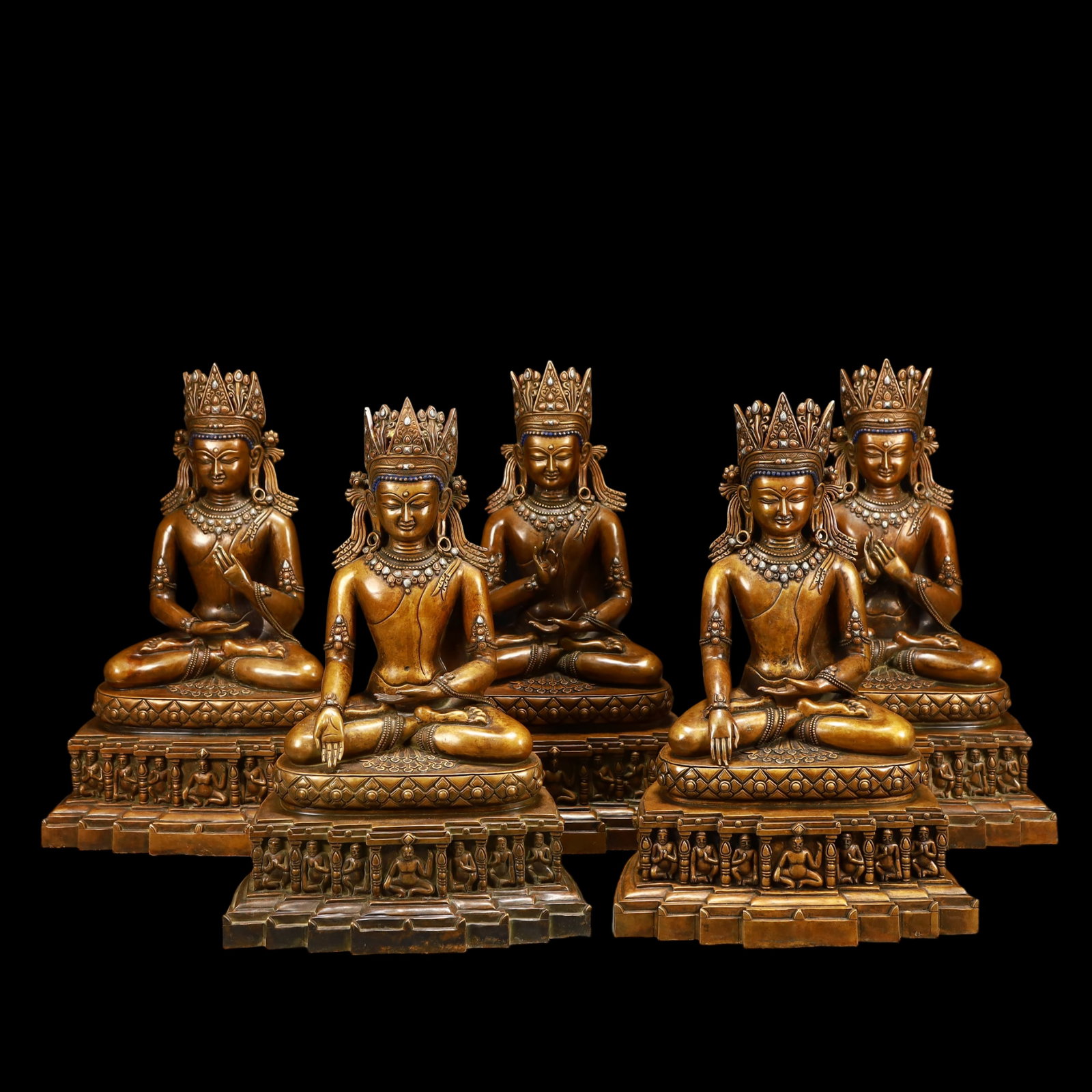 A Exquisite A Set of Coppery Buddha statue: A Exquisite A Set of Coppery Buddha statue Ming Dynasty, China Size:26cmx19cmx38cm Weight:47500g (The Dimensions Of All Batches Are Manually Measured.If You Need More Detailed Information, Please