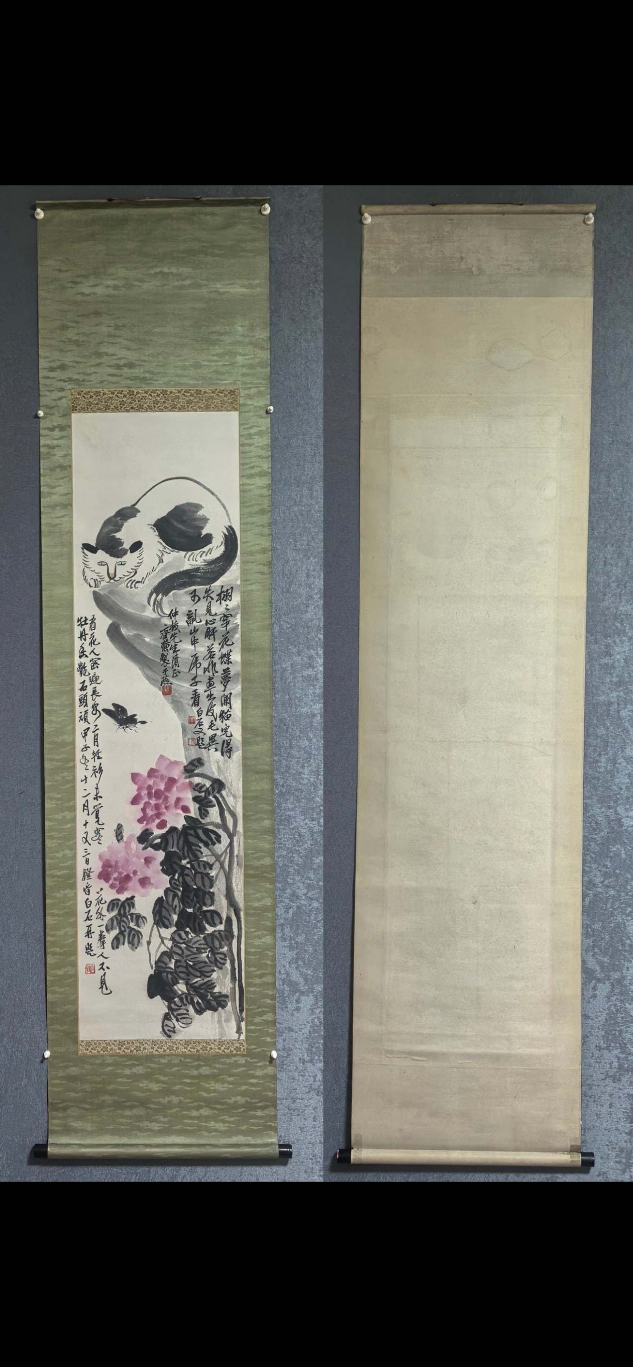 A Chinese Vertical Scroll Ink Painting of Cat on Paper: A Chinese Vertical Scroll Ink Painting of Cat on Paper Qi baishi Without frame Size:130cmx34.5cm (The Dimensions Of All Batches Are Manually Measured.If You Need More Detailed Information, Please Cont