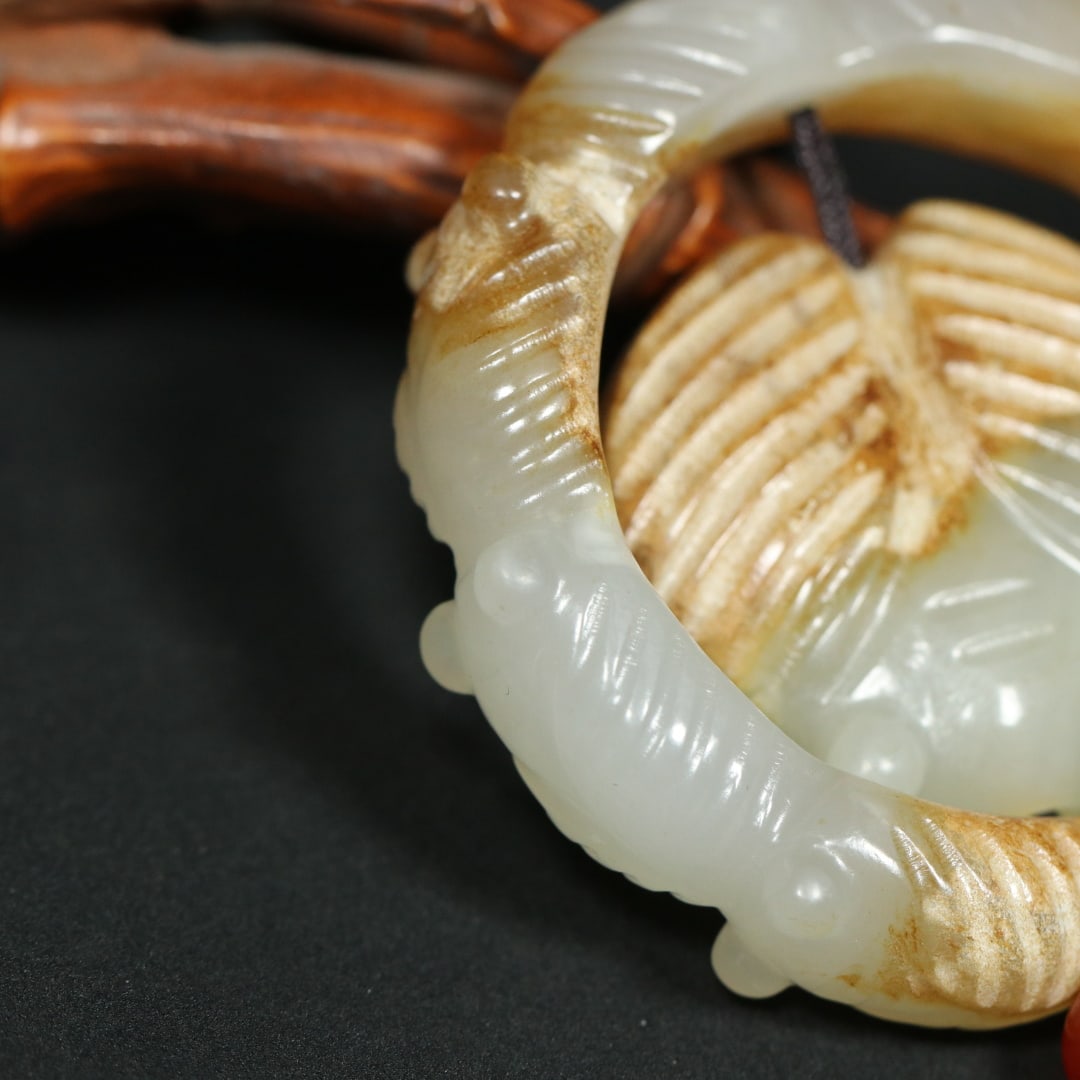 An Exquisite White Jade Cicada Pattern Pendant - 7