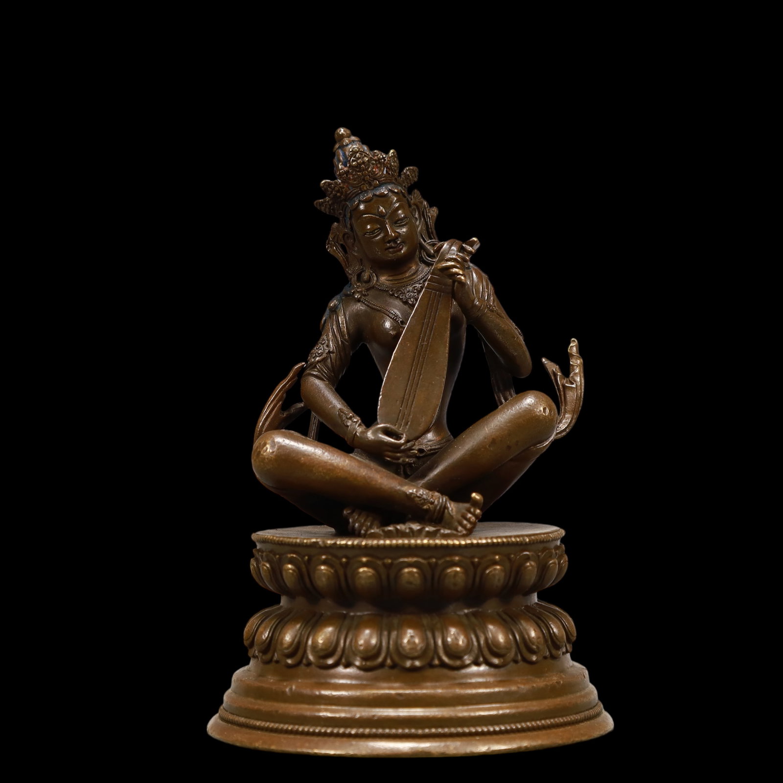 A Exquisite Coppery Statue of Bodhisattva: A Exquisite Coppery Statue of Bodhisattva Ming Dynasty, China Size:9.5cmx14.5cm Weight:700g (The Dimensions Of All Batches Are Manually Measured.If You Need More Detailed Information, Please Contact