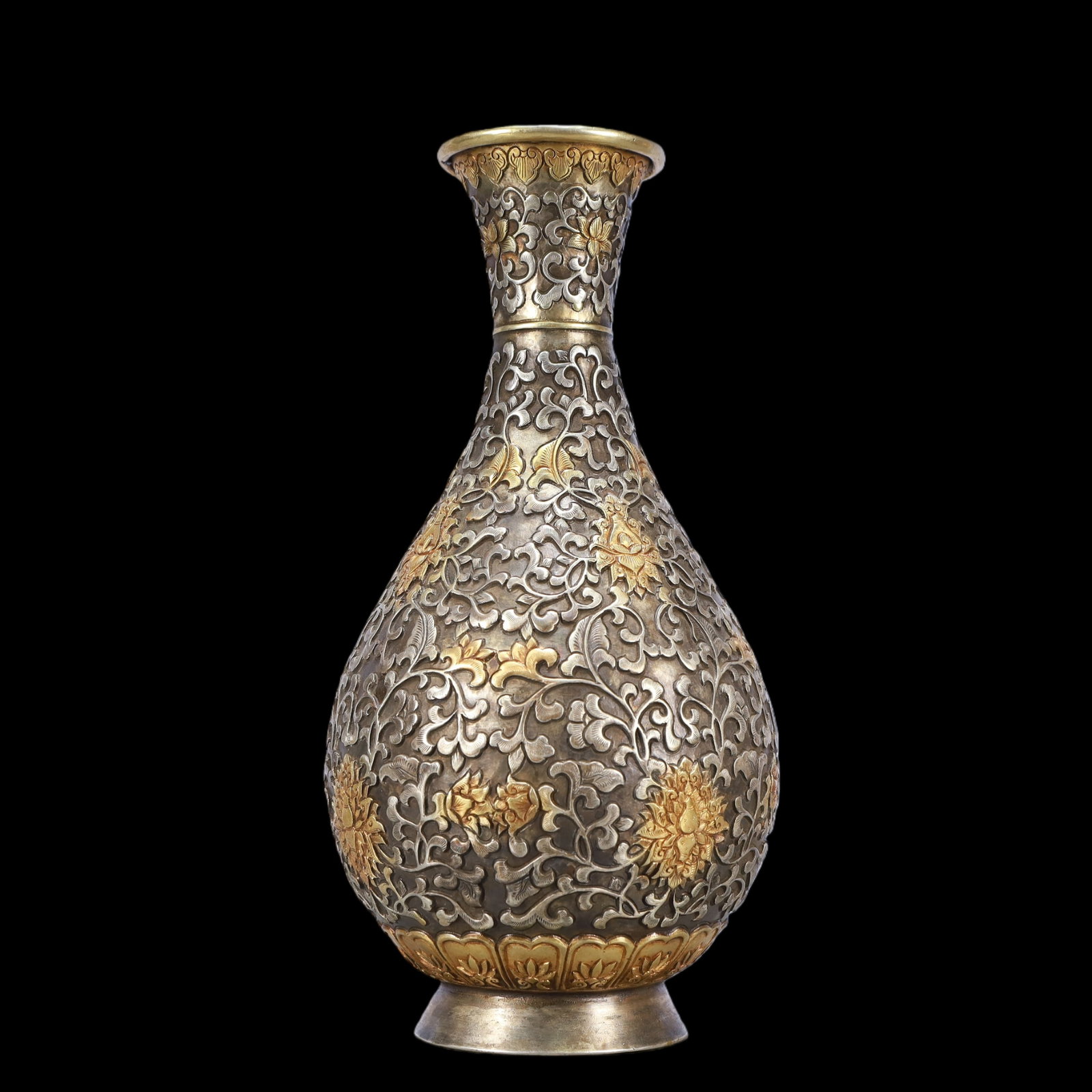 A Exquisite Gilt Silver Lotus Pattern Vase - 5