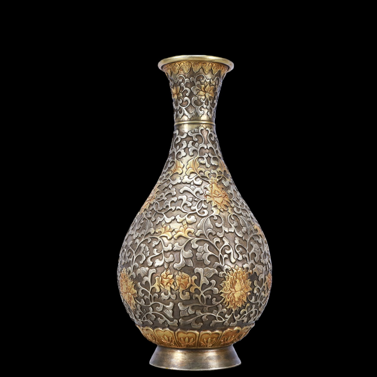 A Exquisite Gilt Silver Lotus Pattern Vase - 6