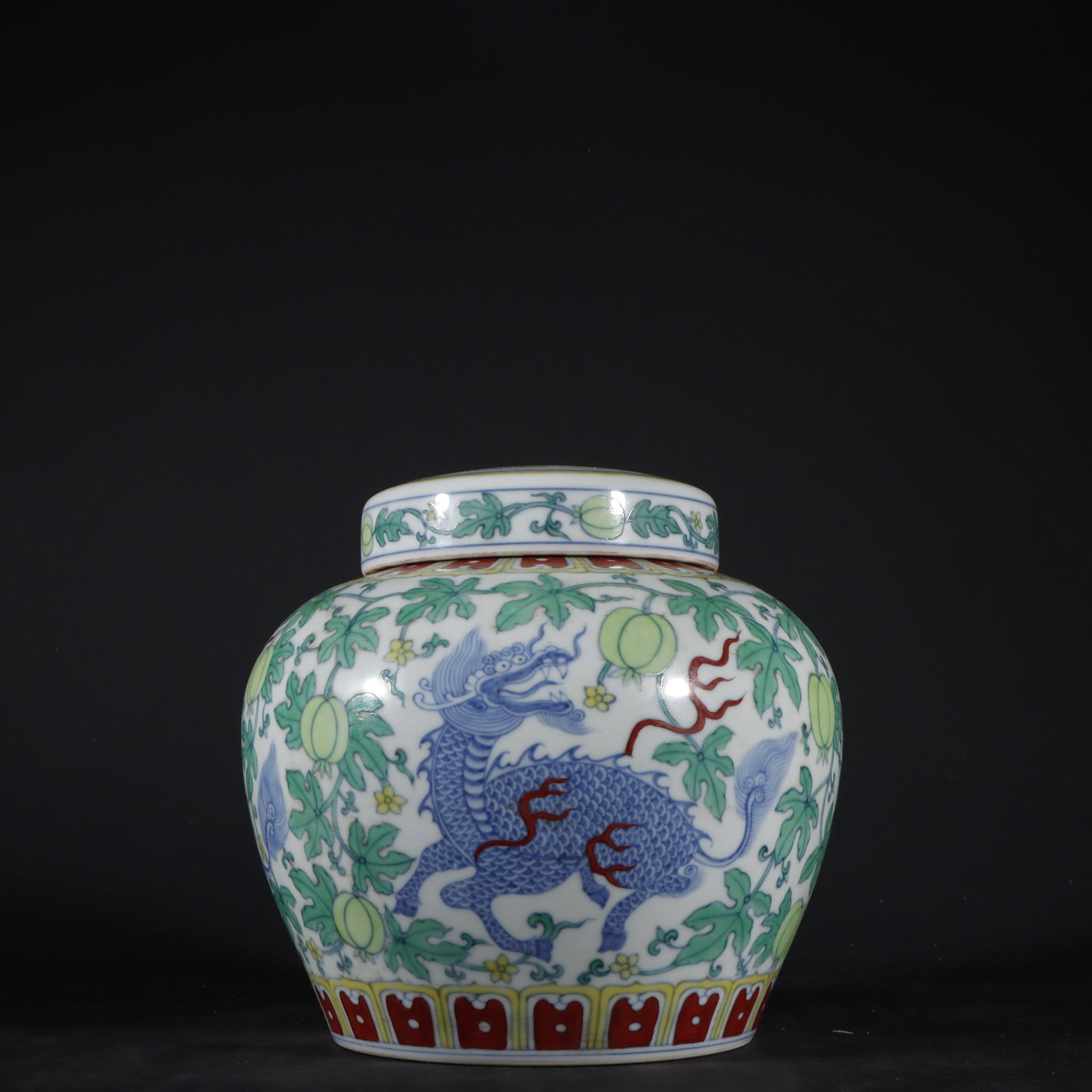 An Exquisite Doucai Kylin Pattern Melon and Fruit Pattern Jar - 2