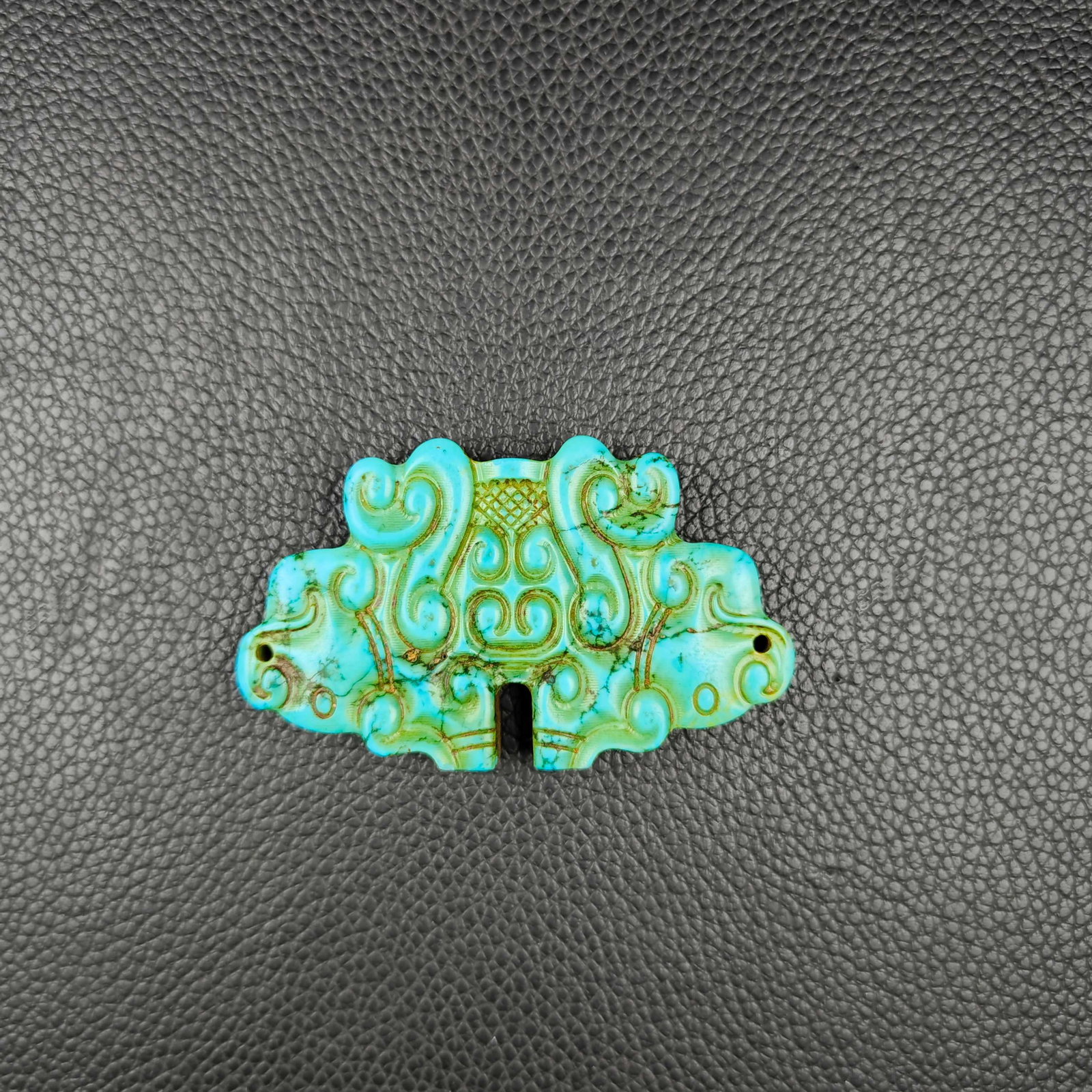 An Exquisite Turquoise Auspicious Beast Pendant - 3