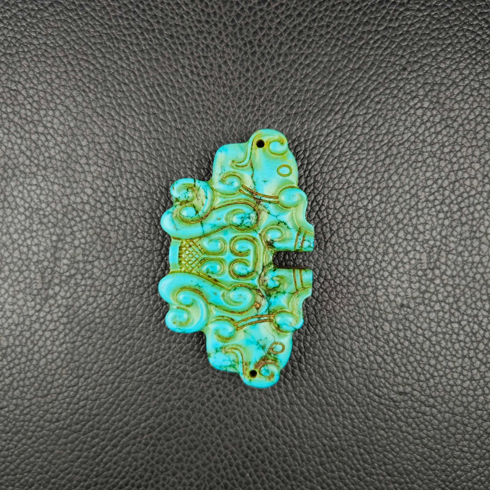 An Exquisite Turquoise Auspicious Beast Pendant - 4