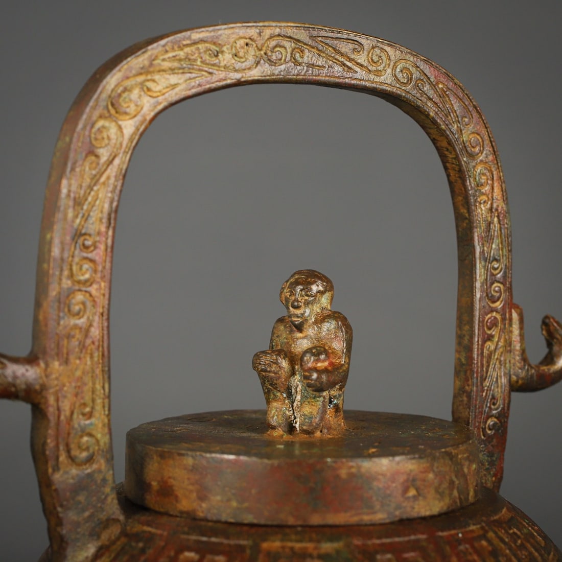 An Exquisite Bronze Beast-Face Pattern Ewer - 4