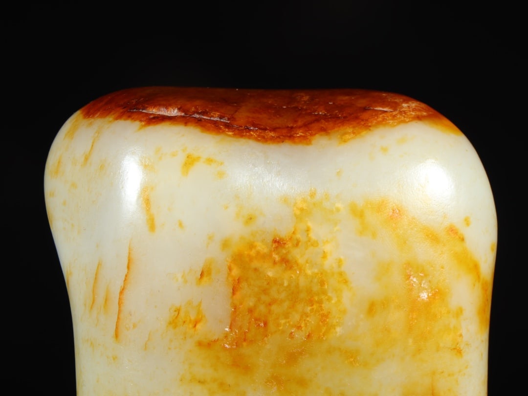 An Exquisite White Jade Ornament - 6