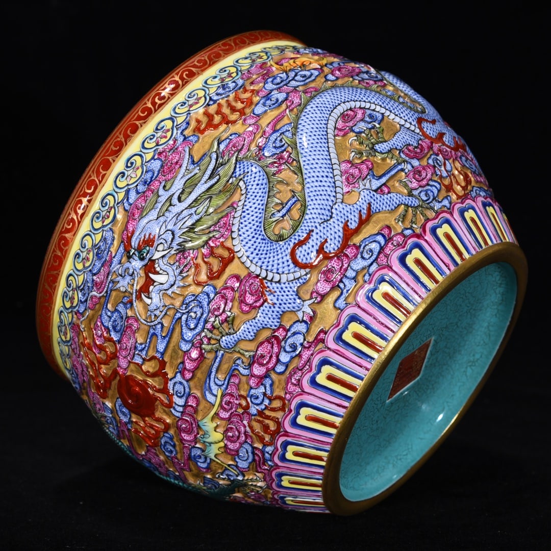 An Exquisite Enamel Dragon Pattern Vat - 7