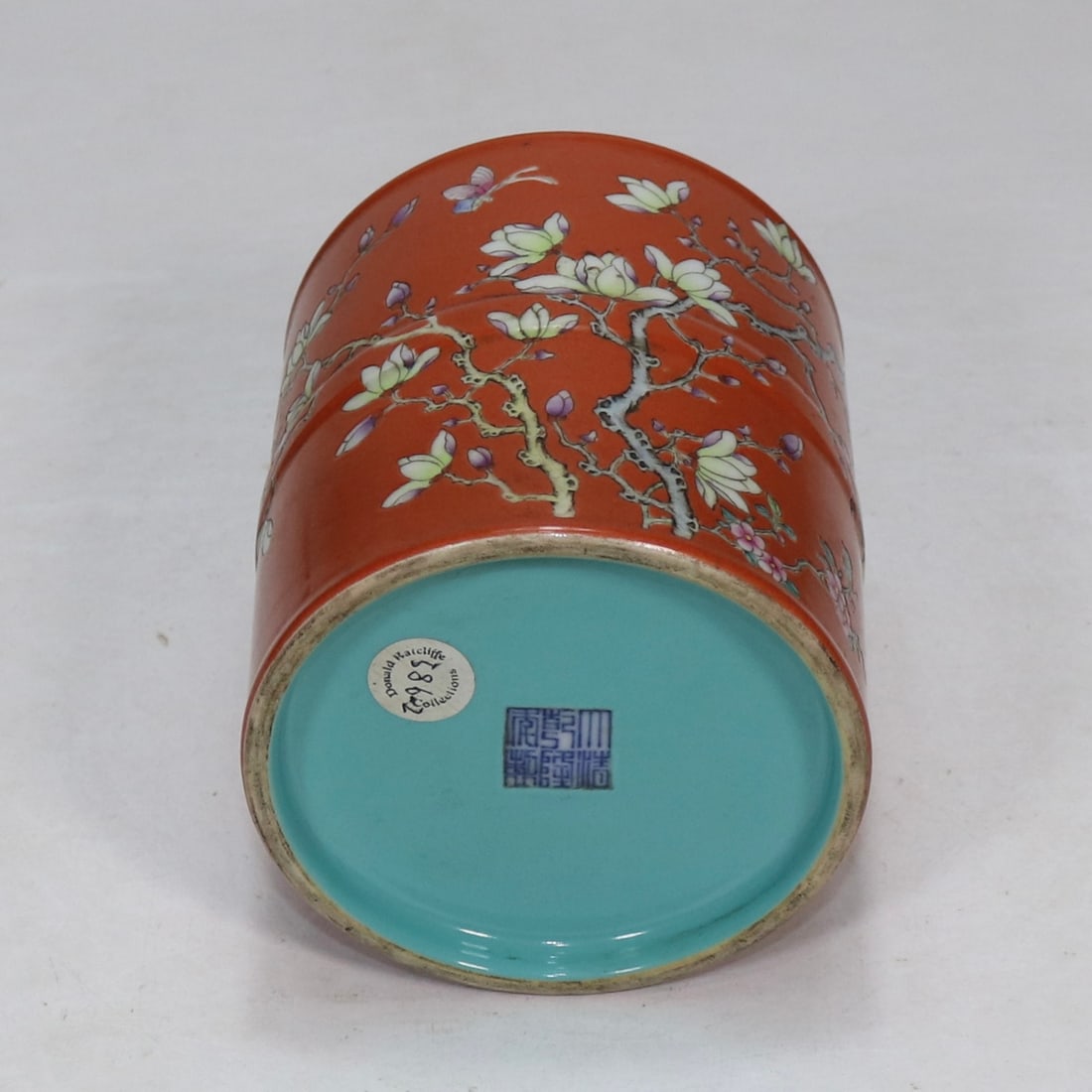 An Exquisite Coral Red Glazed Flower Pattern Brush Pot - 9