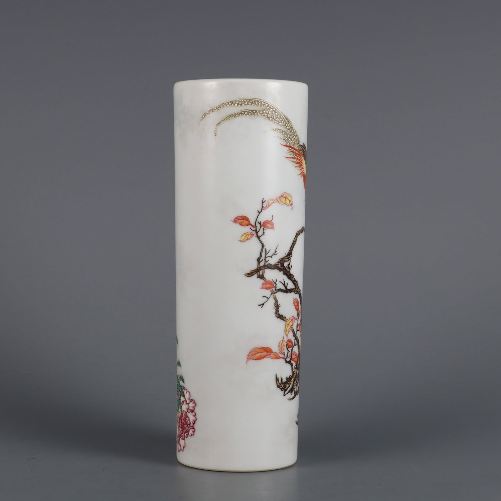 An Exquisite Enamel Flower and Bird Pattern Brush Pot - 3