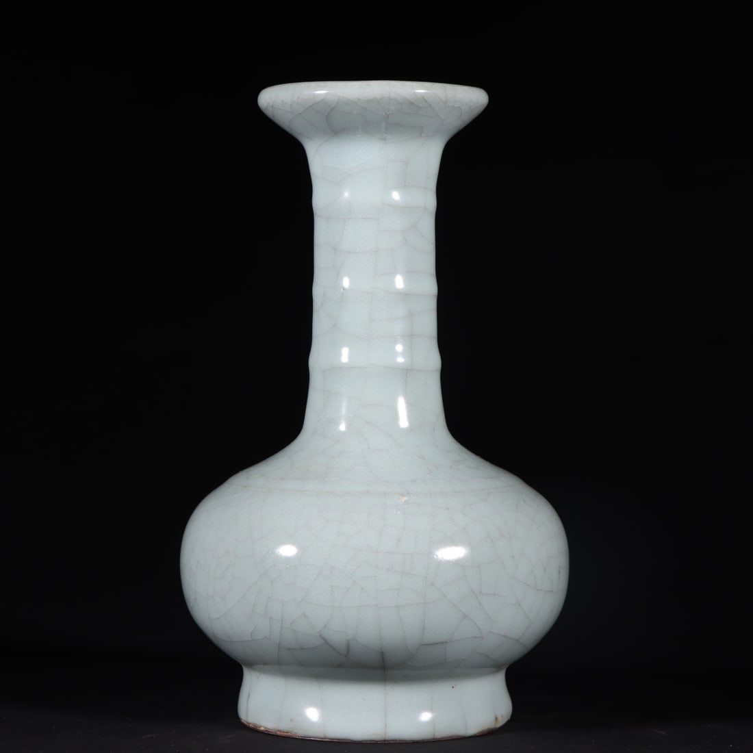An Exquisite Guan yao Vase - 5