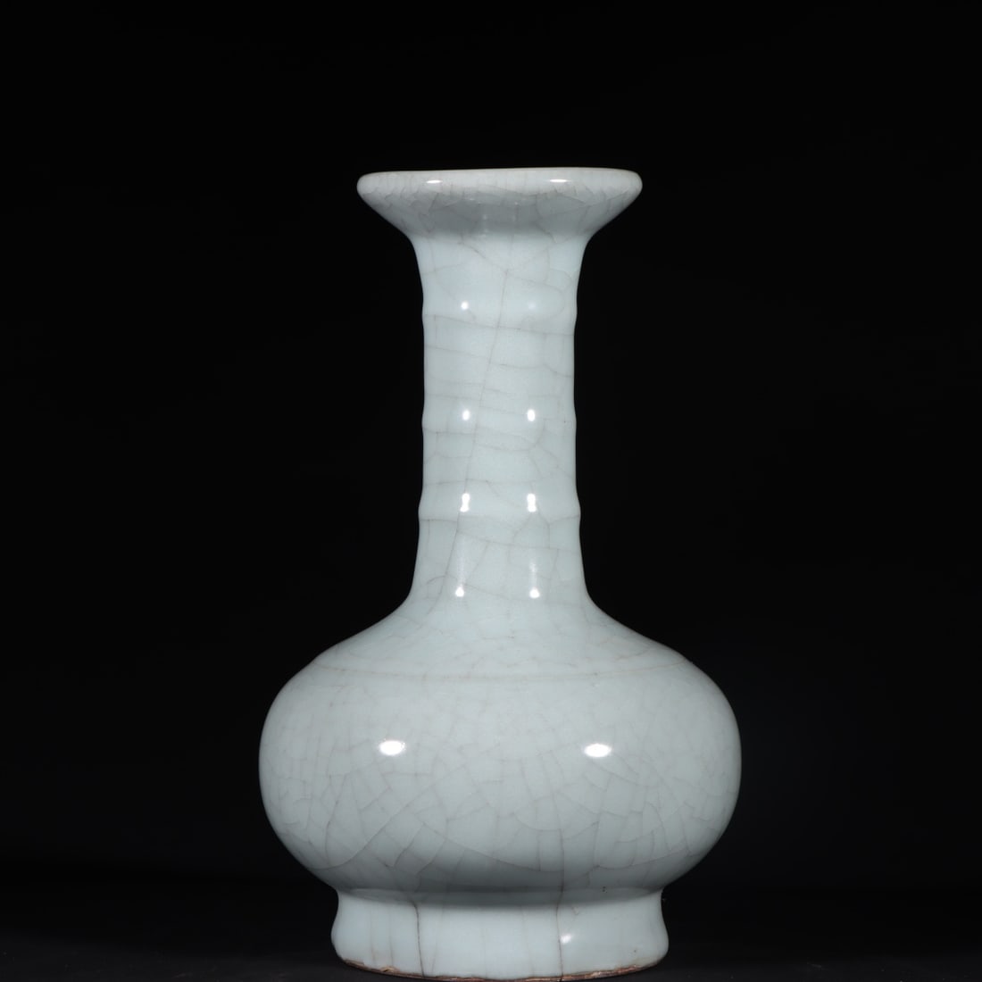 An Exquisite Guan yao Vase - 6