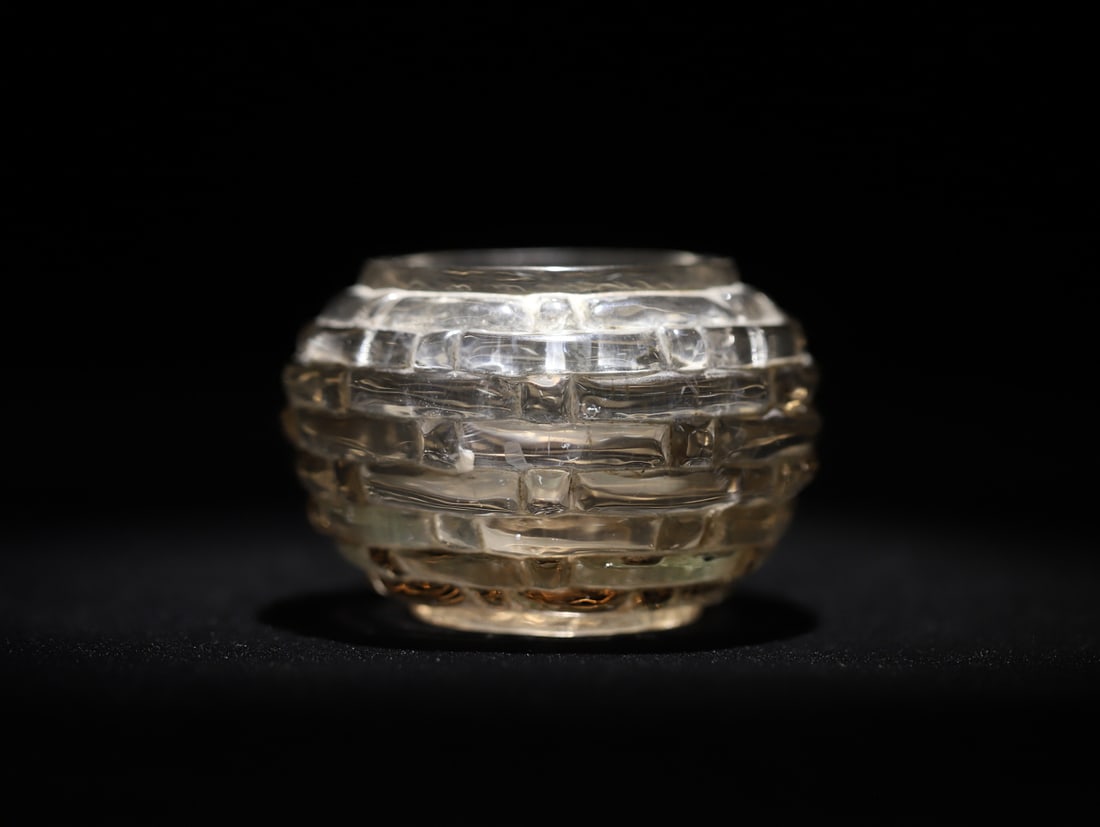 An Exquisite Crystal Water Pot - 3