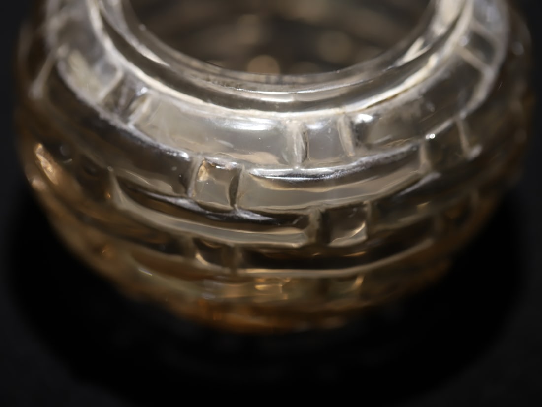 An Exquisite Crystal Water Pot - 8