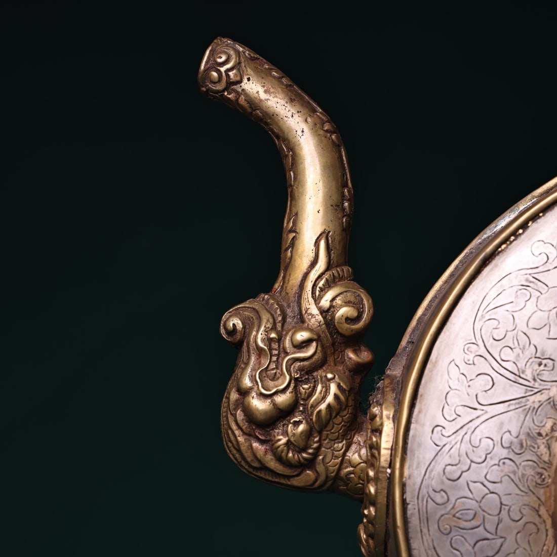 An Exquisite Iron Lotus Pattern Teapot - 2