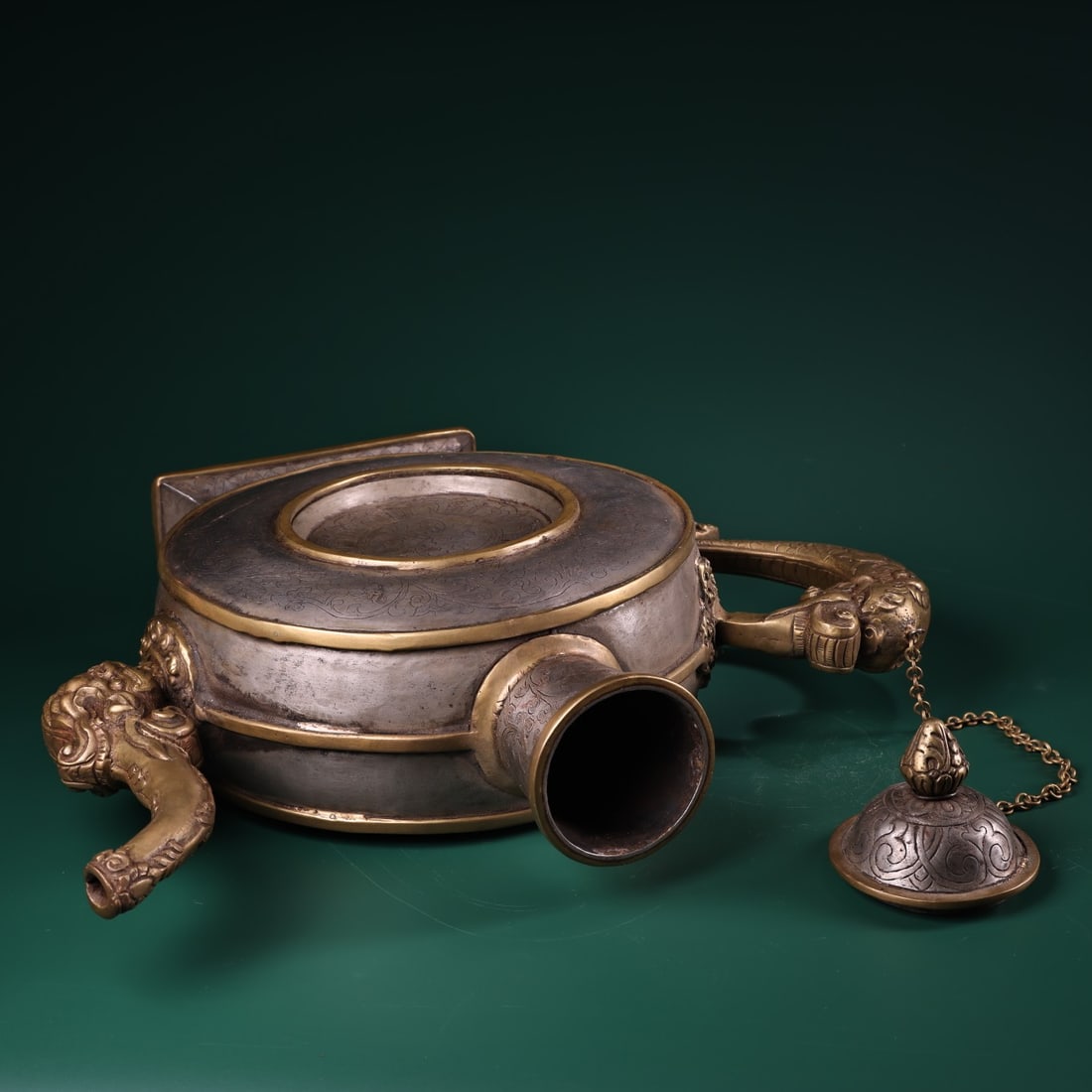 An Exquisite Iron Lotus Pattern Teapot - 8