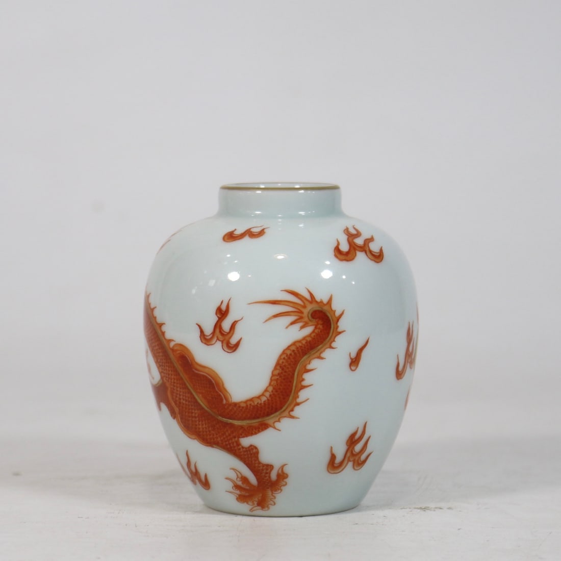 An Exquisite Iron-Red Painted Gold Dragon Pattern Jar - 2
