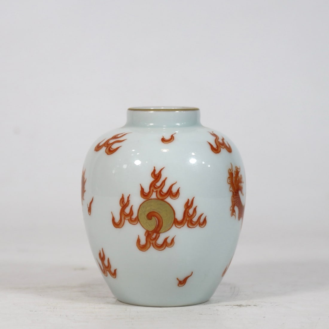 An Exquisite Iron-Red Painted Gold Dragon Pattern Jar - 3