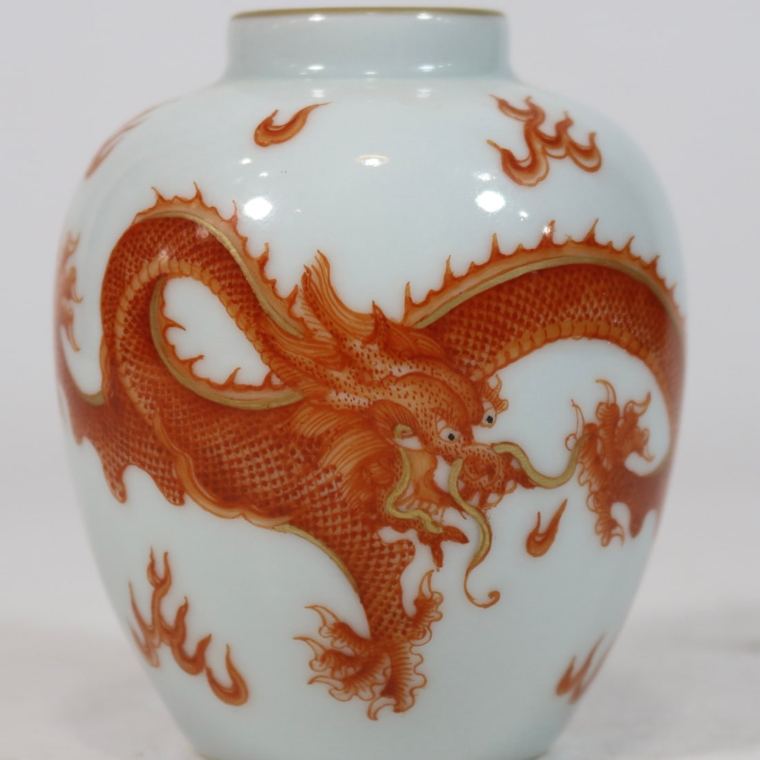 An Exquisite Iron-Red Painted Gold Dragon Pattern Jar - 5