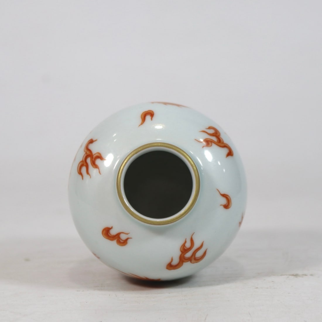 An Exquisite Iron-Red Painted Gold Dragon Pattern Jar - 7