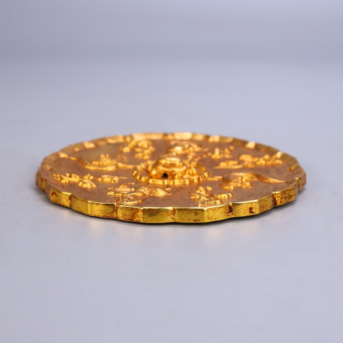 An Exquisite Gilt Bronze Auspicious Beast Pattern Round Mirror - 7