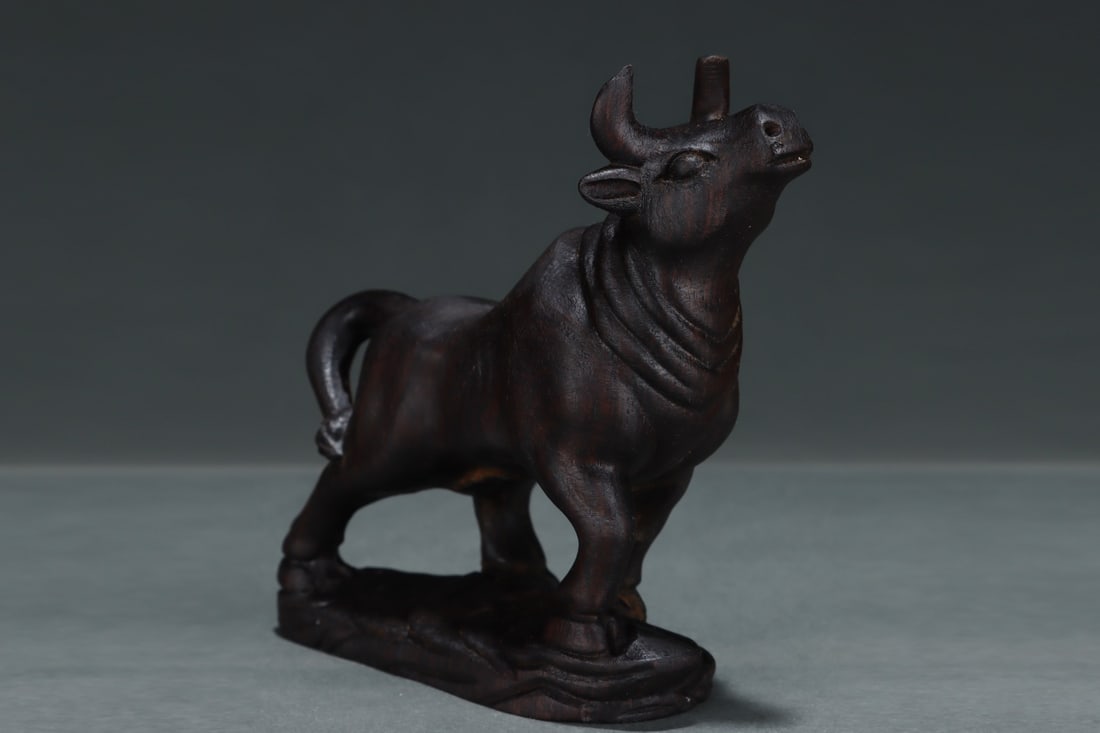 An Exquisite Eaglewood Buffalo Ornament - 5