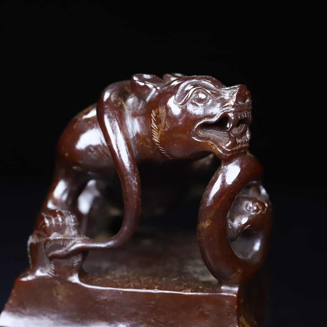 An Exquisite White Jade Bear Seal - 8
