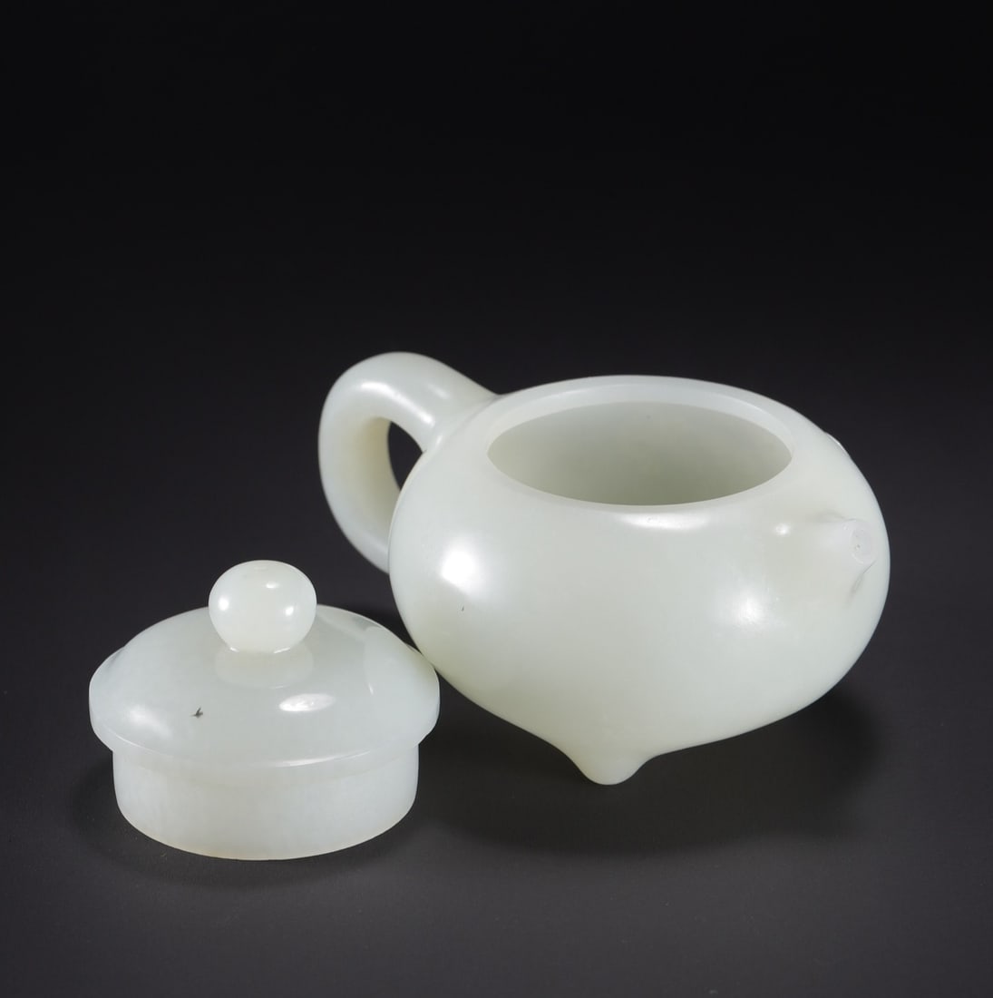 An Exquisite White Jade Flower Pattern Teapot - 4