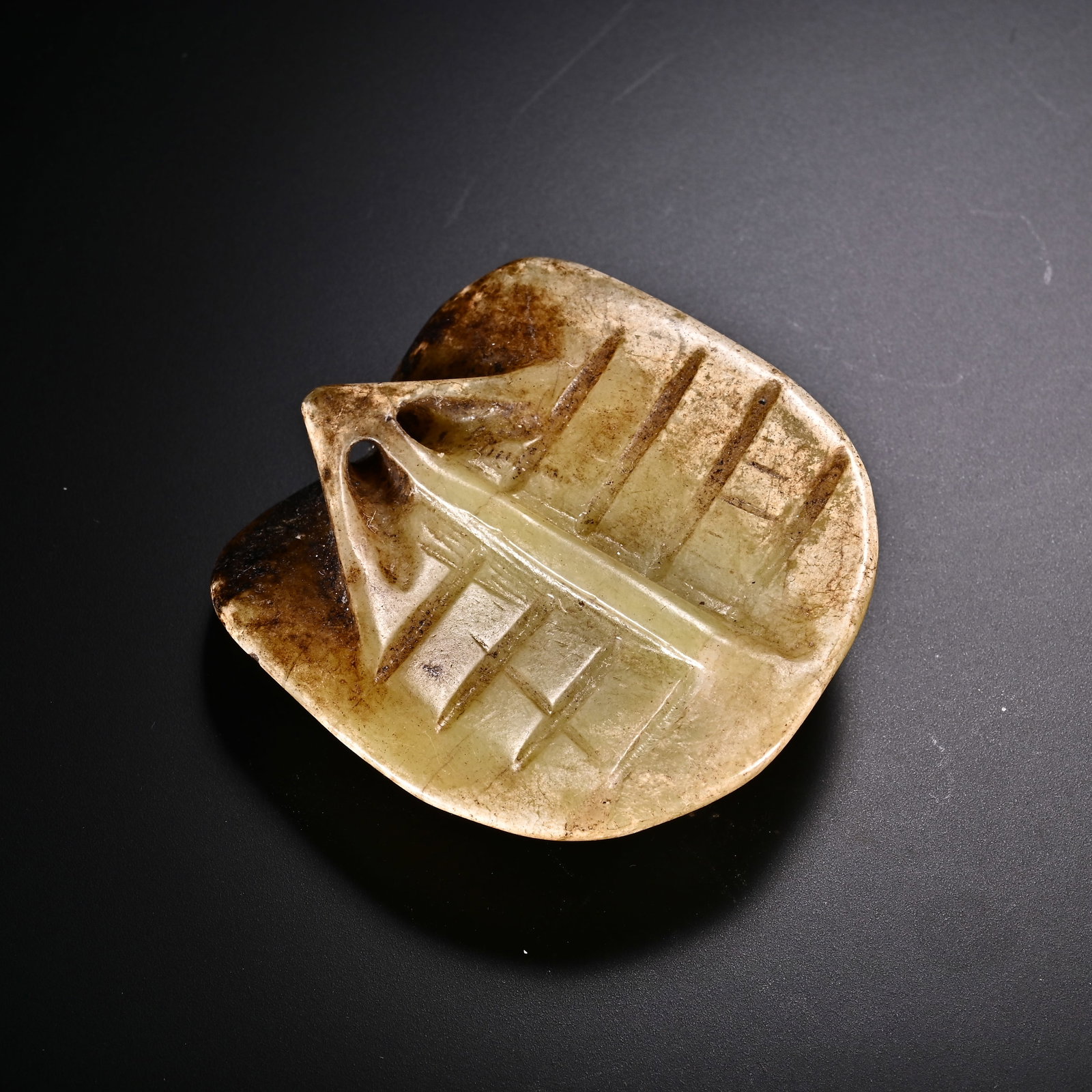 An Exquisite White Jade Tortoise shell Ornament - 4