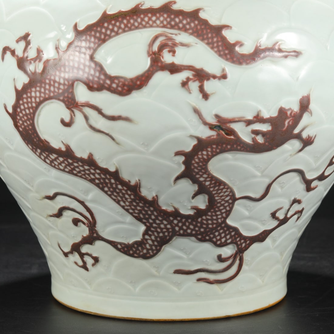 An Exquisite Underglaze-Red Seawater Pattern Dragon Pattern Double-Ears Jar - 7