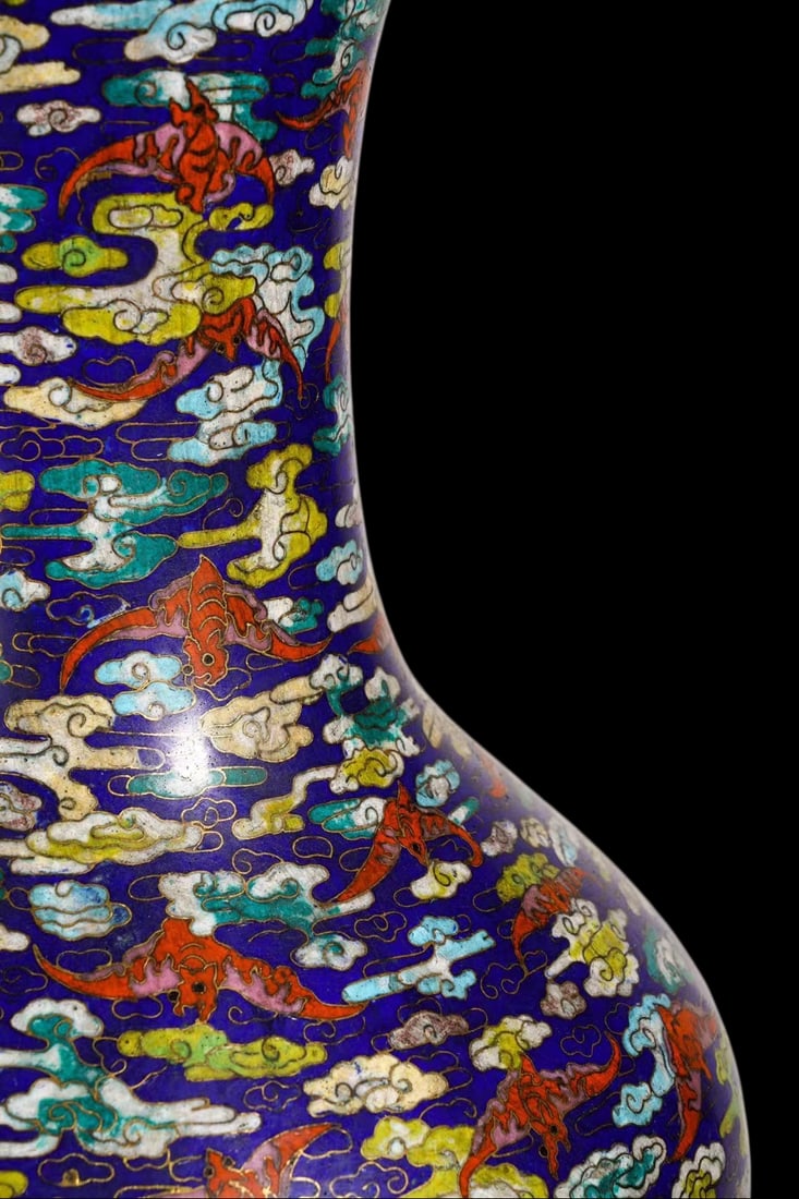 An Exquisite Cloisonne Seawater Pattern Bats Pattern Vase - 4