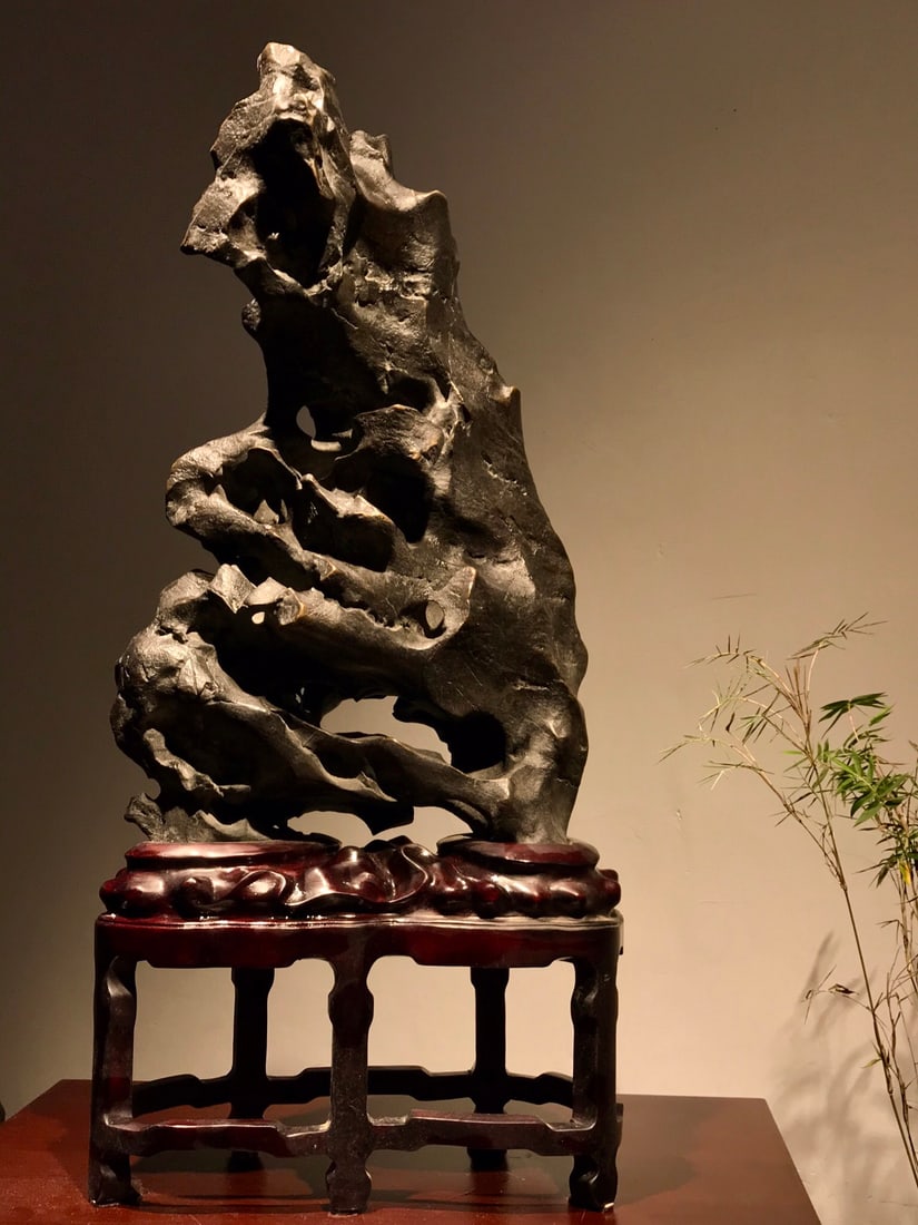 An Exquisite Taihu Stone Ornament: An Exquisite Taihu Stone Ornament Qing Dynasty, China Size:76cmx34cmx20cm (The Dimensions Of All Batches Are Manually Measured.If You Need More Detailed Information, Please Contact Our Customer