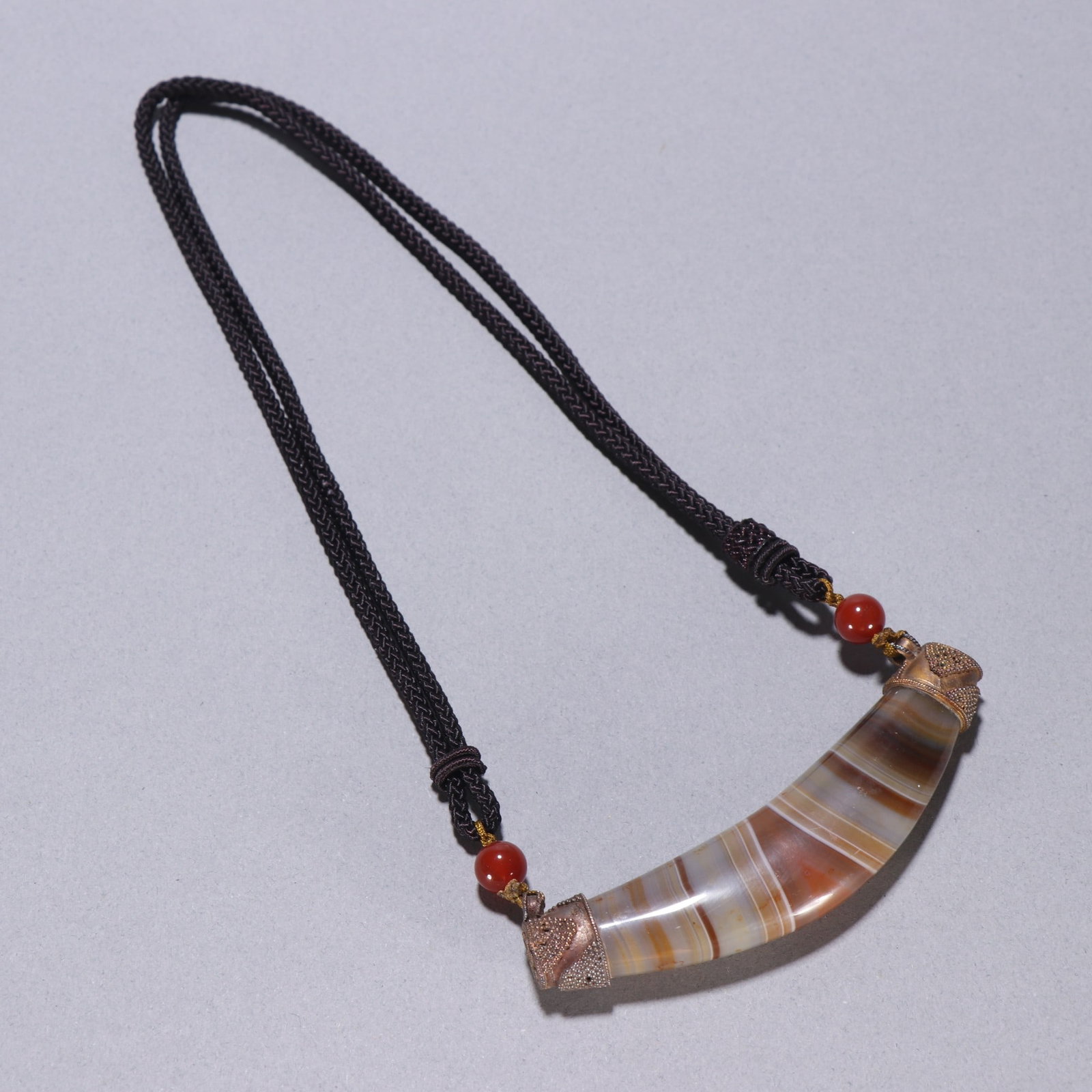 An Exquisite Agate Necklace - 3