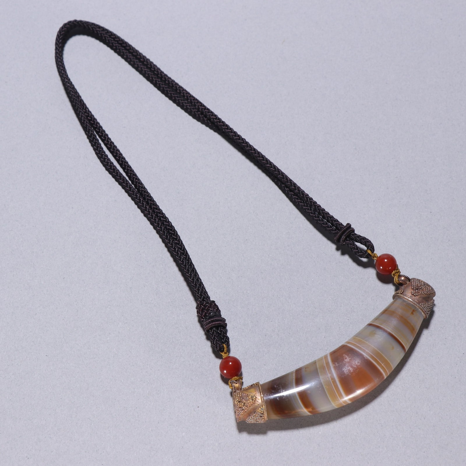 An Exquisite Agate Necklace - 7