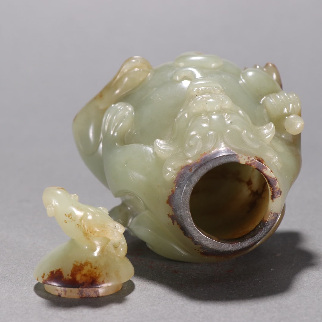 An Exquisite White Jade Bear Ornament - 8