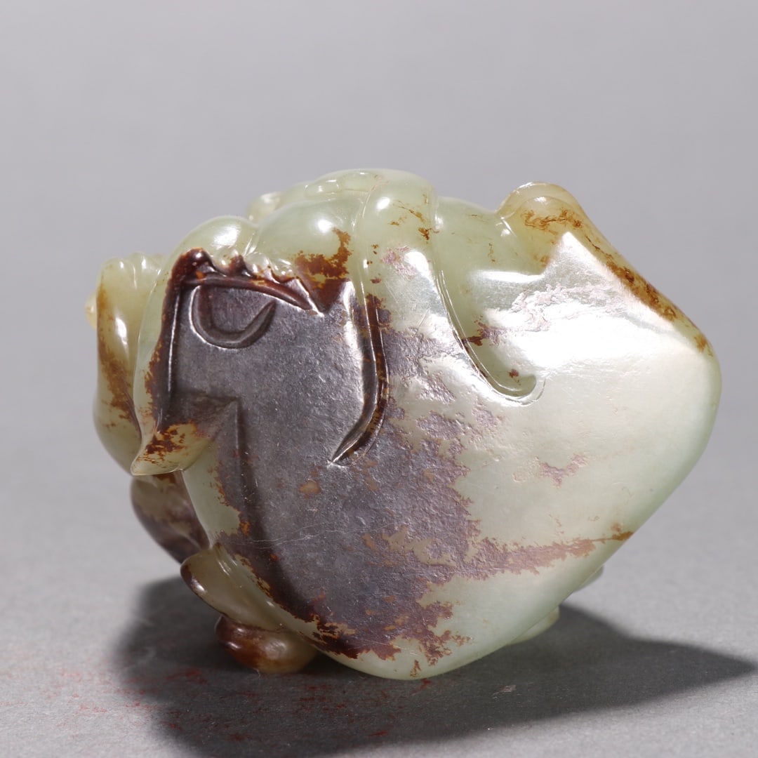 An Exquisite White Jade Bear Ornament - 9