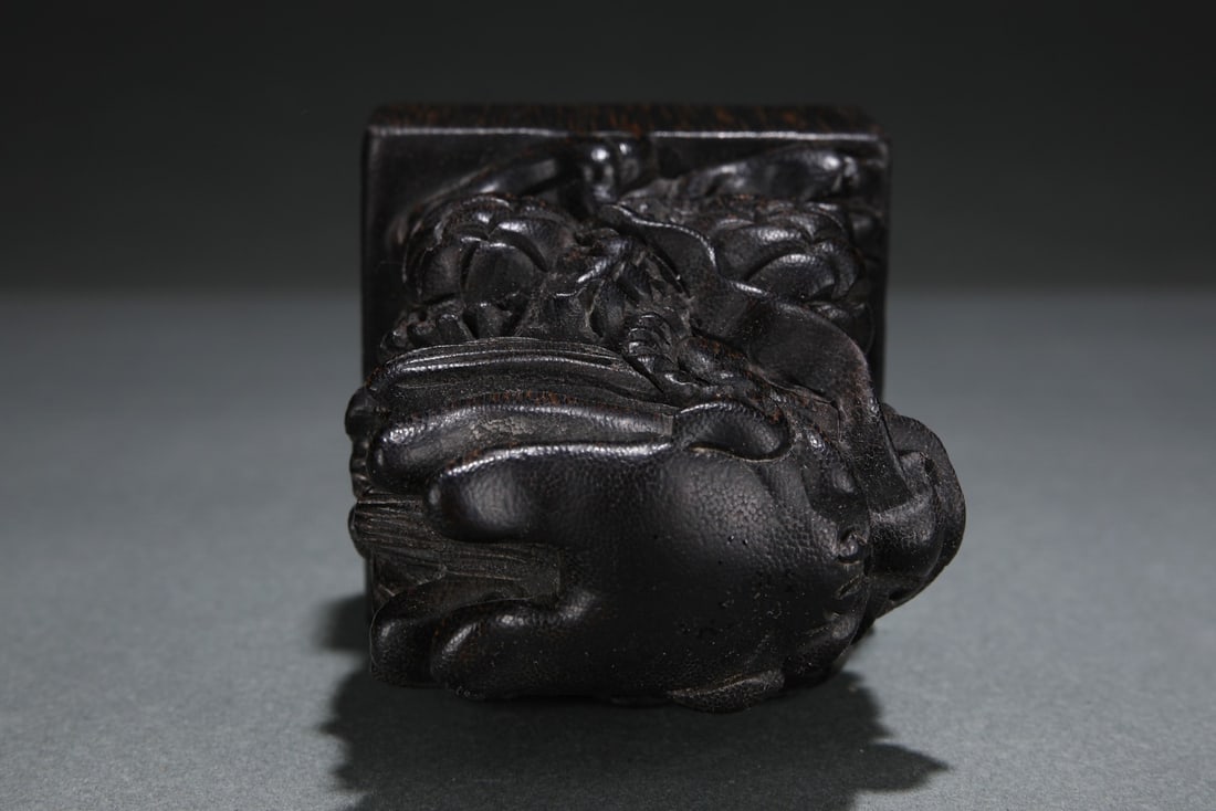 An Exquisite Eaglewood Auspicious Beast Seal - 7