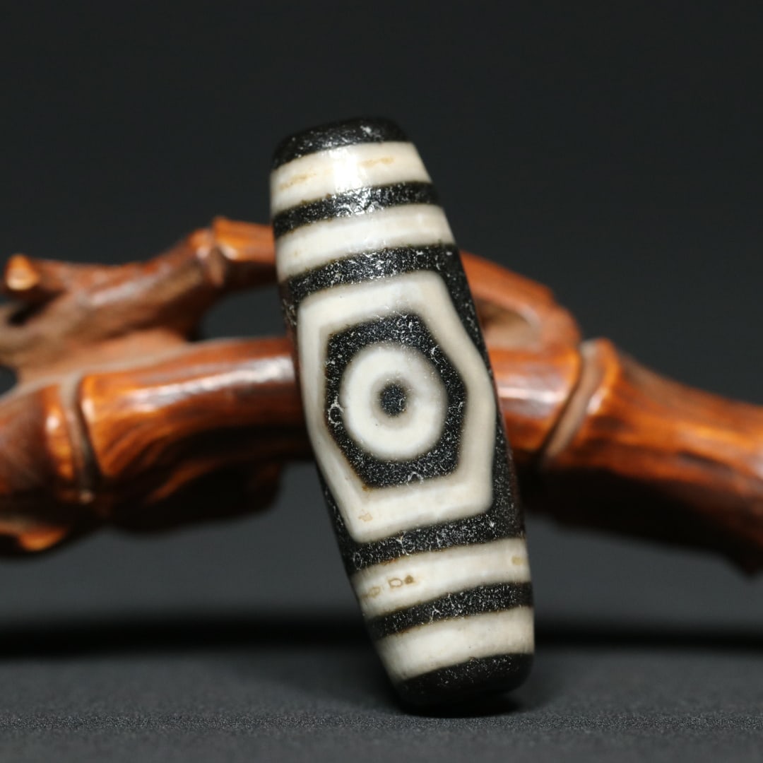 An Exquisite Dzi Bead Pendant - 3