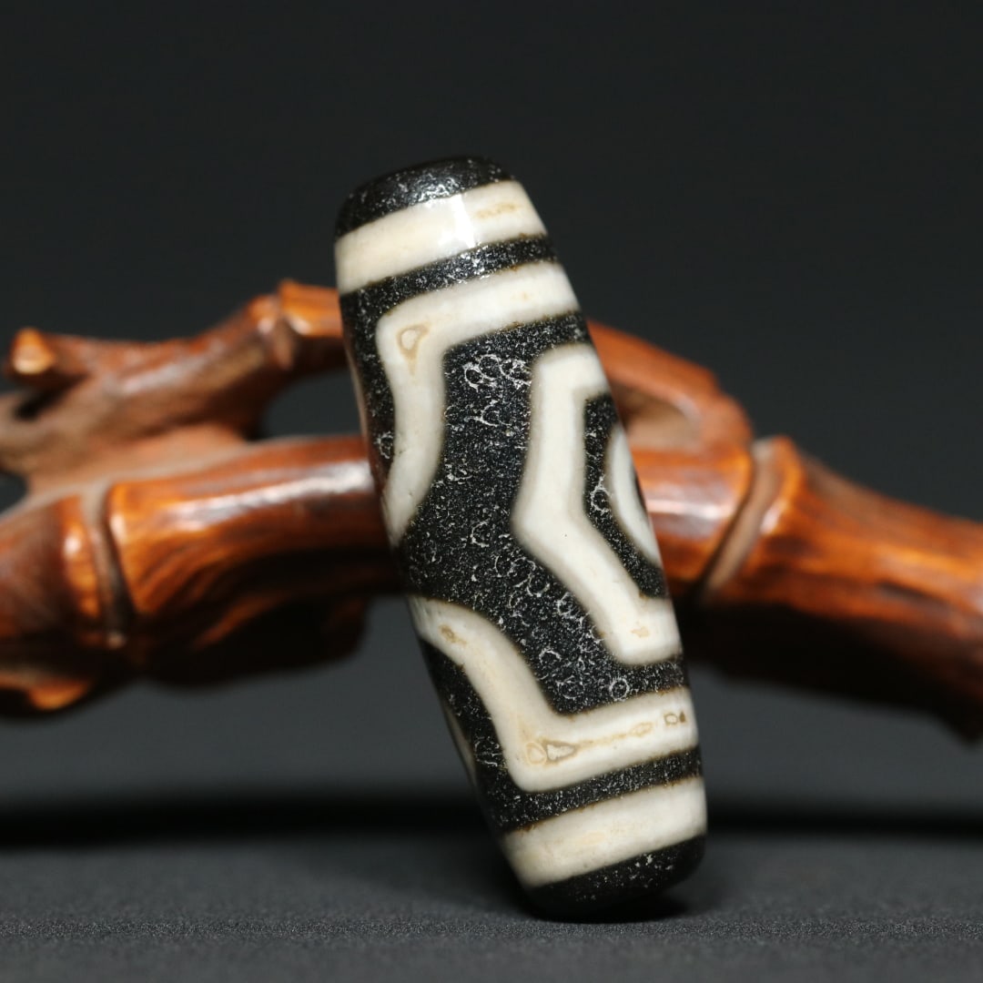 An Exquisite Dzi Bead Pendant - 4