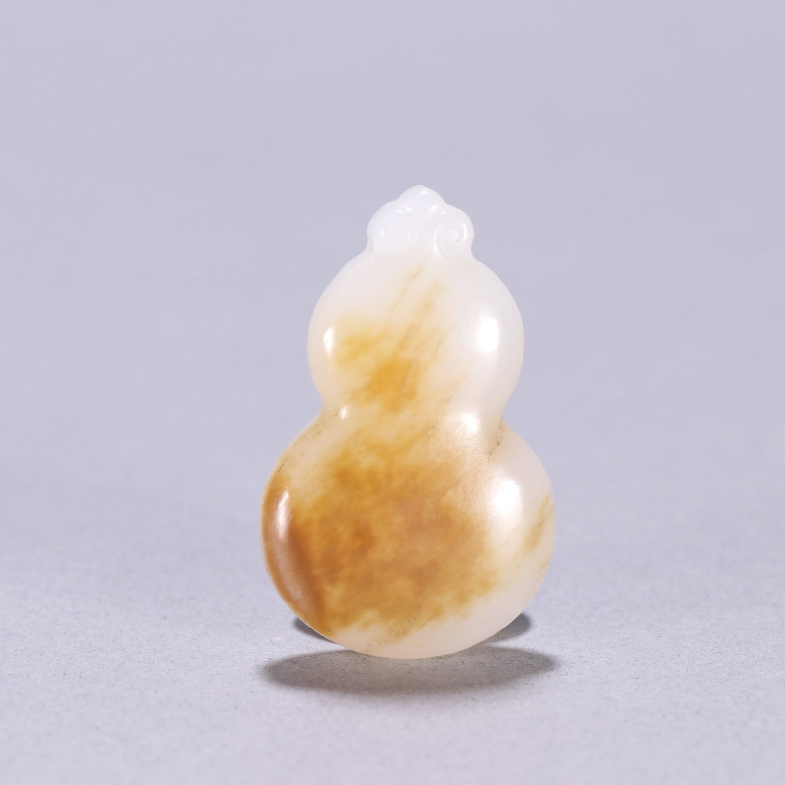 An Exquisite White Jade Gourd Pendant - 6