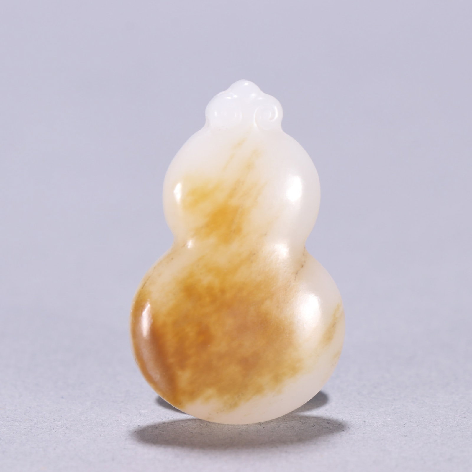 An Exquisite White Jade Gourd Pendant - 7