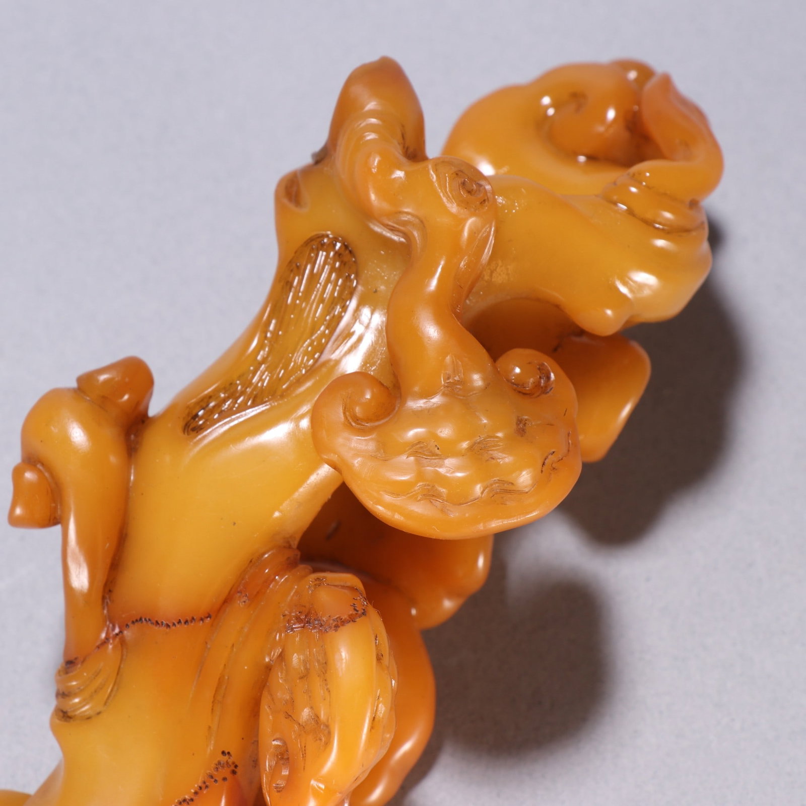 An Exquisite Tianhuang Stone Ganoderma lucidum Pattern Ruyi - 9