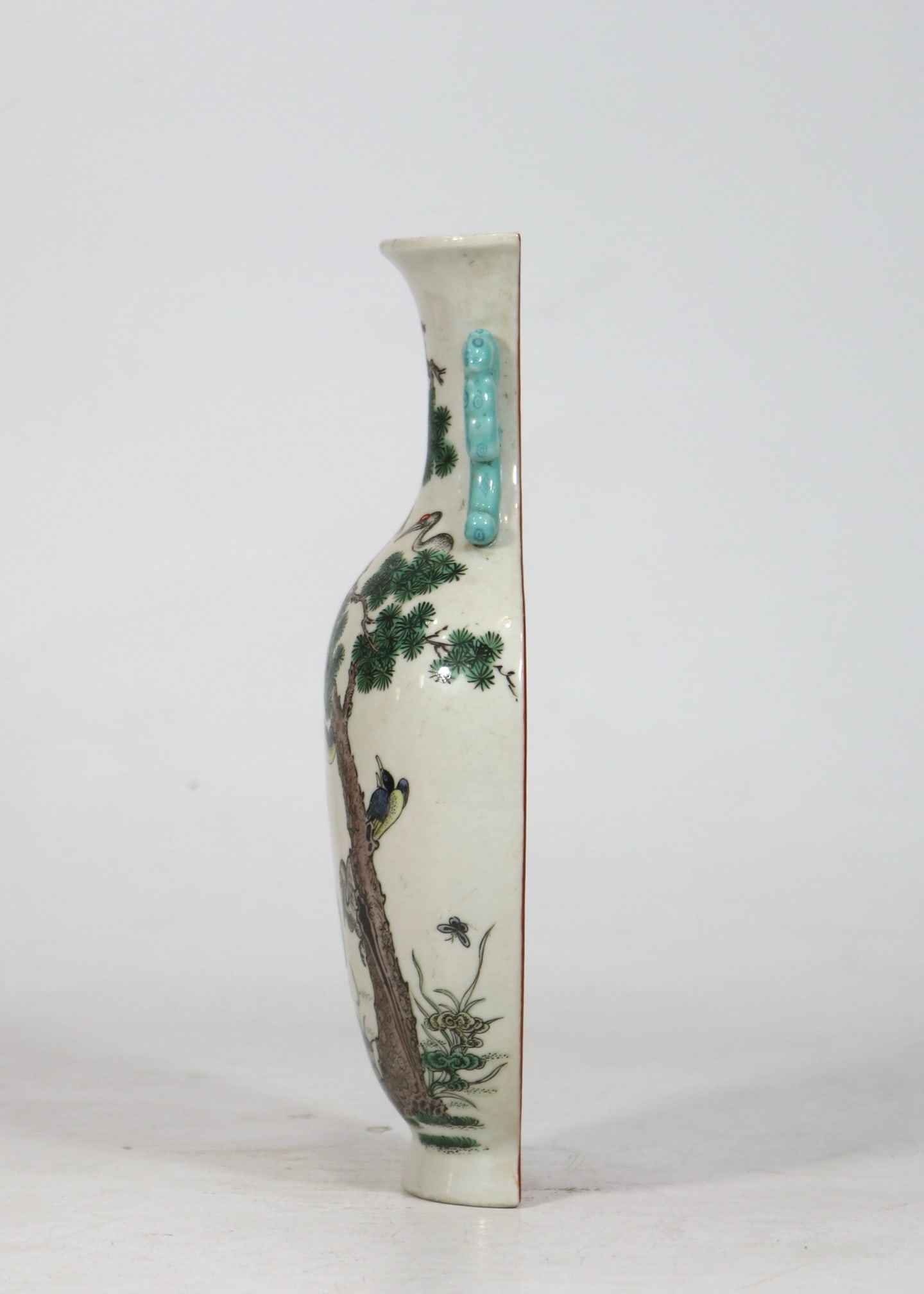 An Exquisite Wucai Pine and Crane Pattern Double-Ears Vase - 2