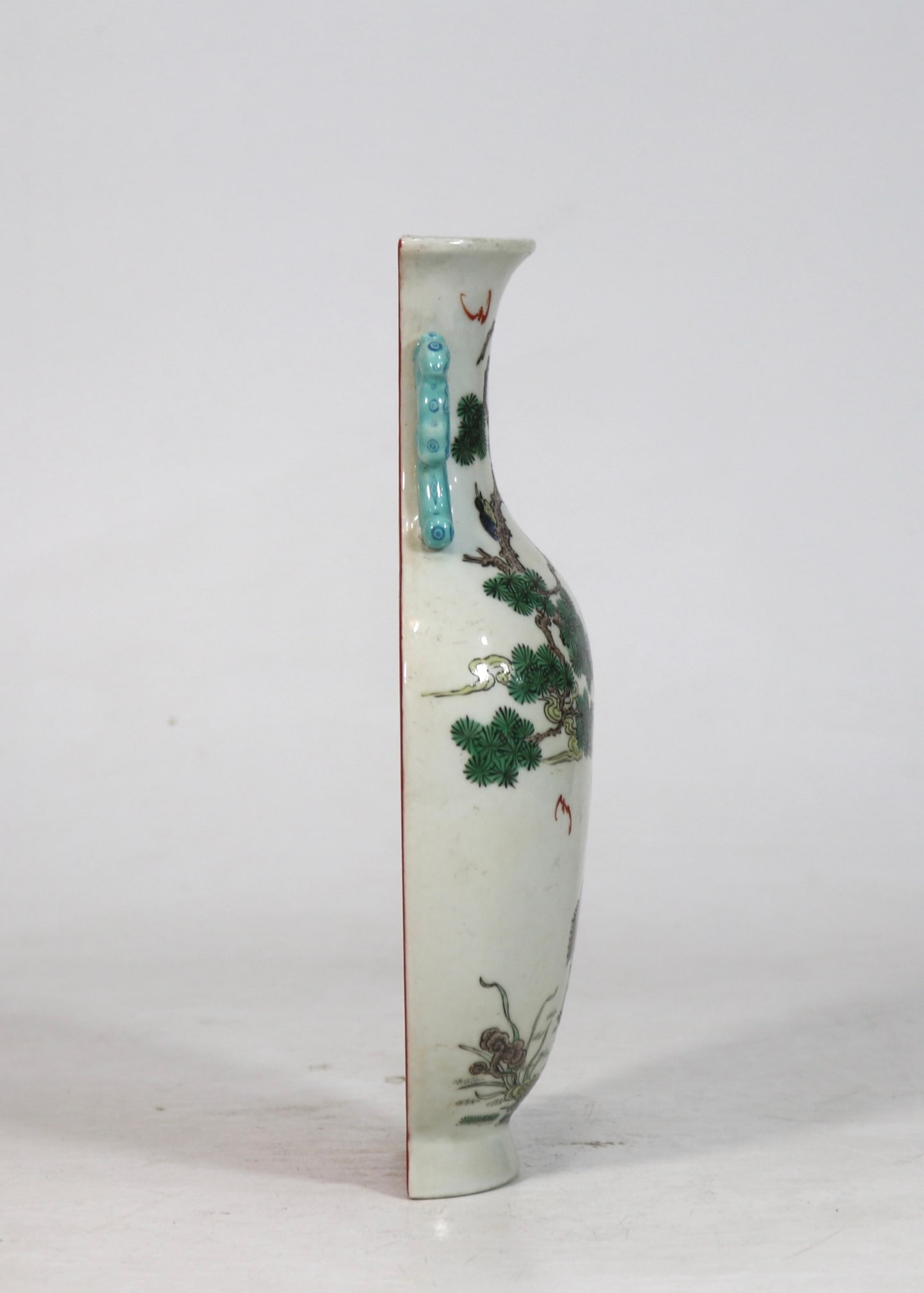 An Exquisite Wucai Pine and Crane Pattern Double-Ears Vase - 4
