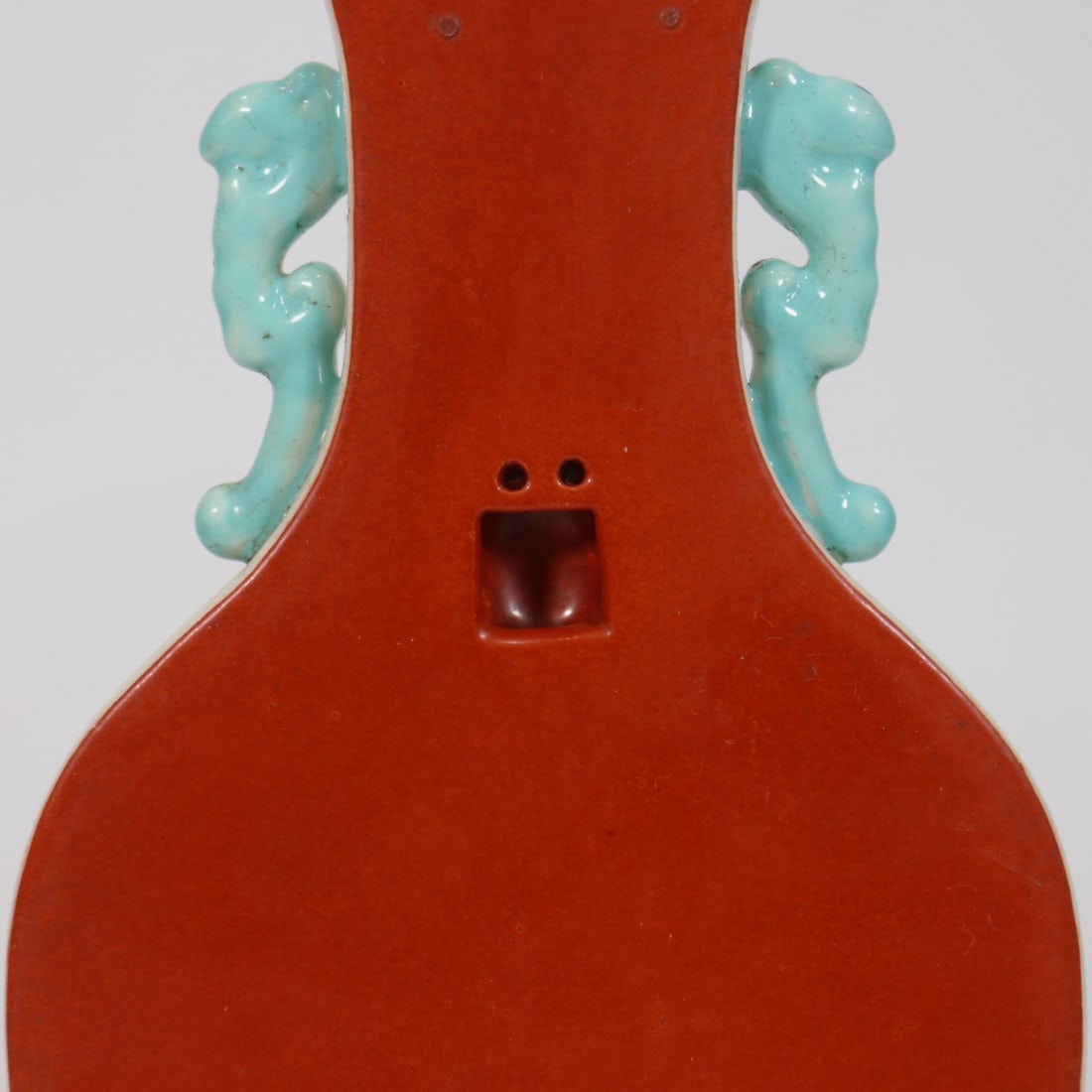 An Exquisite Wucai Pine and Crane Pattern Double-Ears Vase - 7