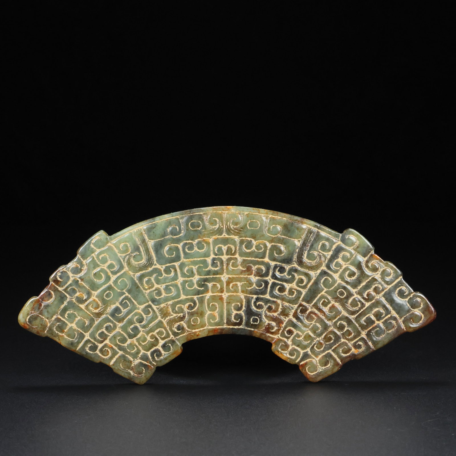An Exquisite White Jade Ornament - 6