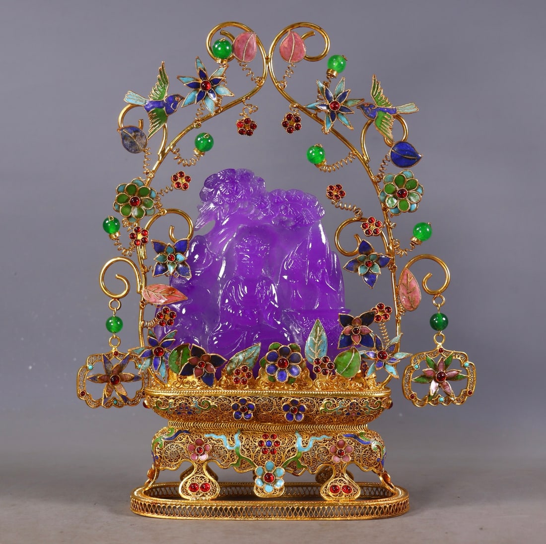 An Exquisite Gilt Bronze Inlaid Jadeite Rockery Ornament: An Exquisite Gilt Bronze Inlaid Jadeite Rockery Ornament Qing Dynasty, China Qianlong Four-character Mark Size: 32.5cmx23cmx7cm Weight:988g (The Dimensions Of All Batches Are Manually Measured.If You
