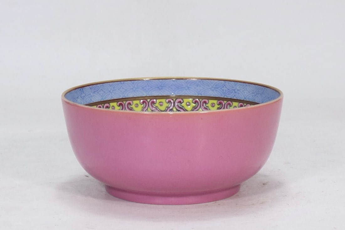 An Exquisite Enamel Flower Pattern Bowl - 2