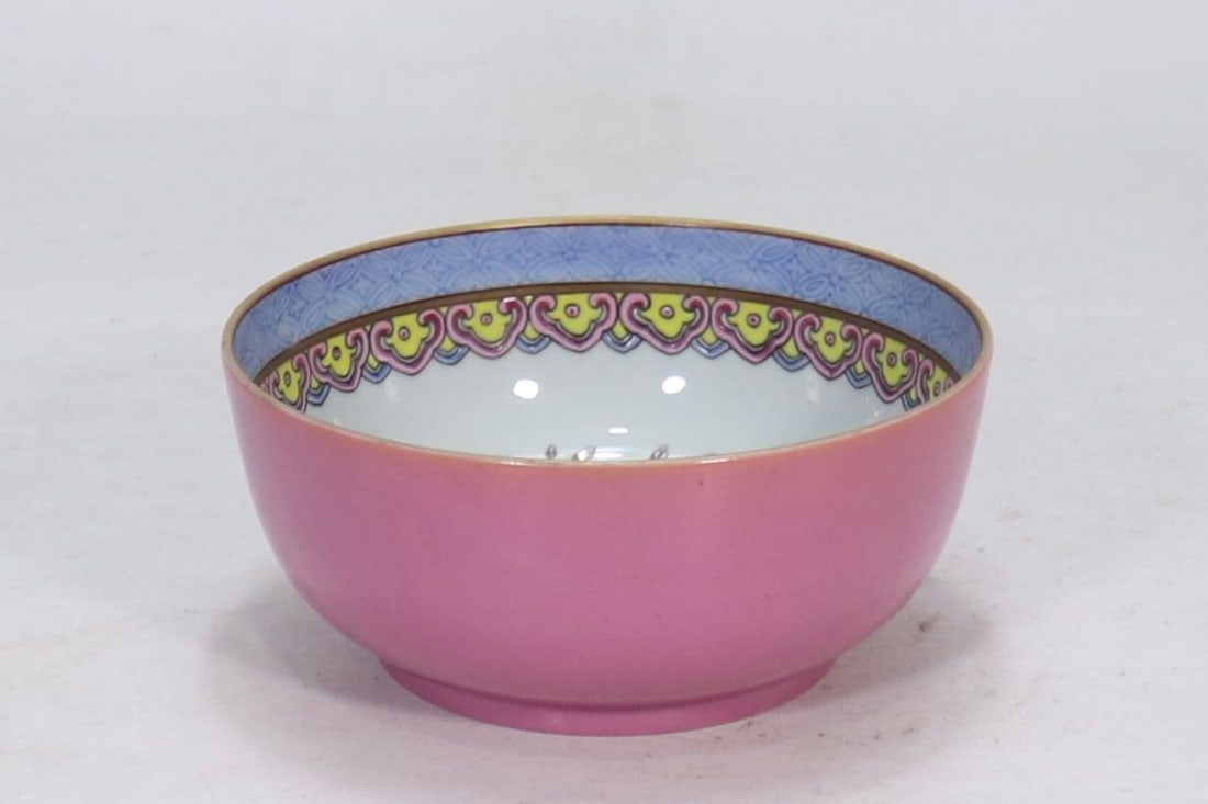 An Exquisite Enamel Flower Pattern Bowl - 3
